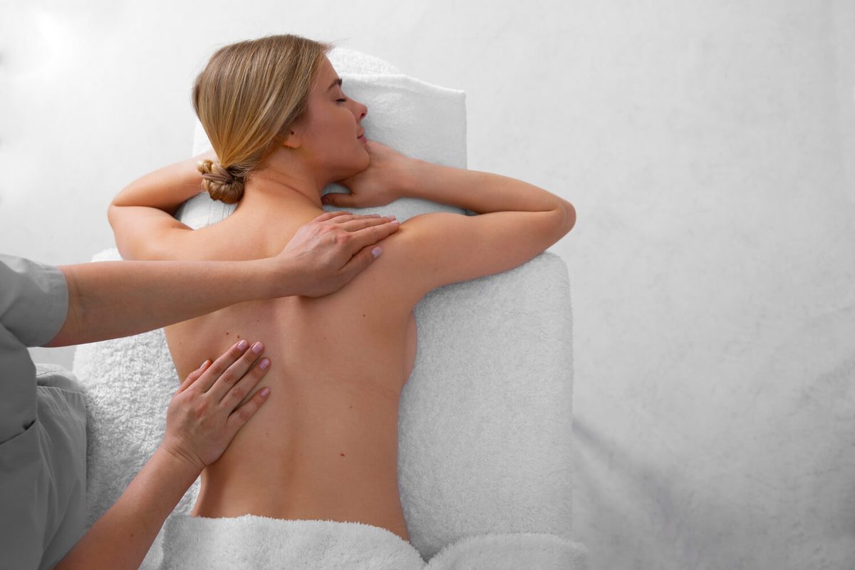 Relaxing back and neck massage at Stillwater Wellness